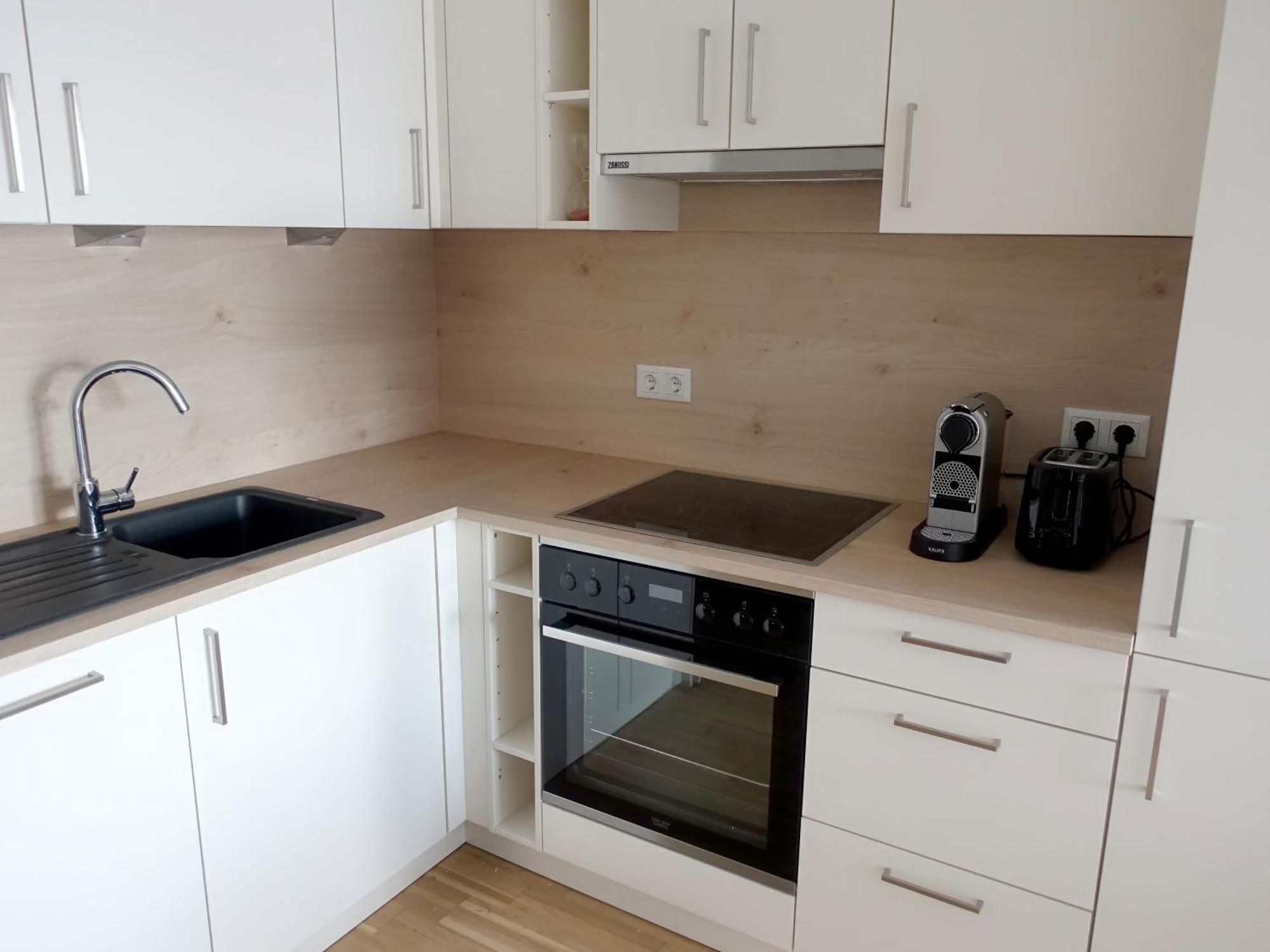 Coho City Apartments Mit Hauseigener Tiefgarage Виена Стая снимка
