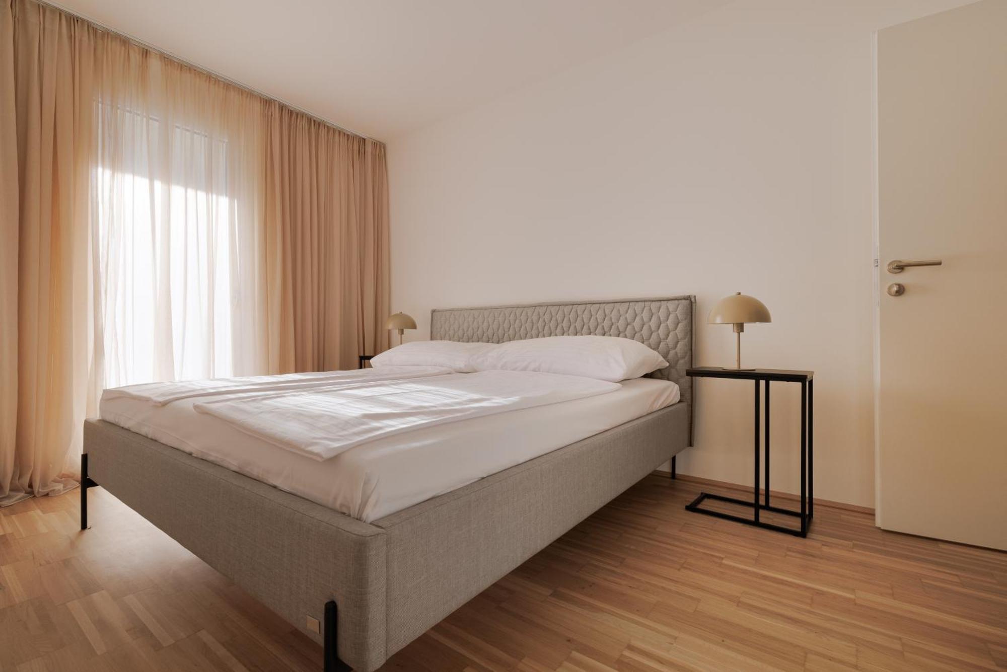 Coho City Apartments Mit Hauseigener Tiefgarage Виена Екстериор снимка
