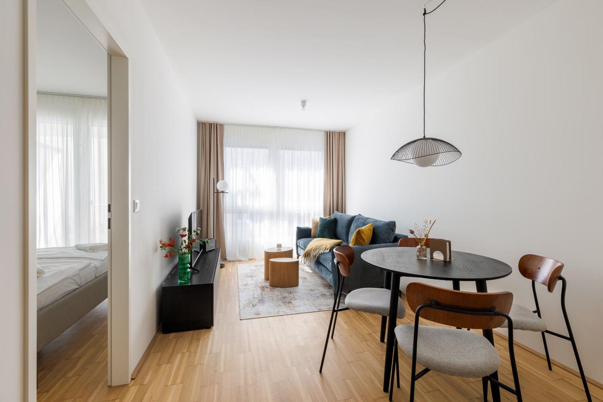 Coho City Apartments Mit Hauseigener Tiefgarage Виена Екстериор снимка