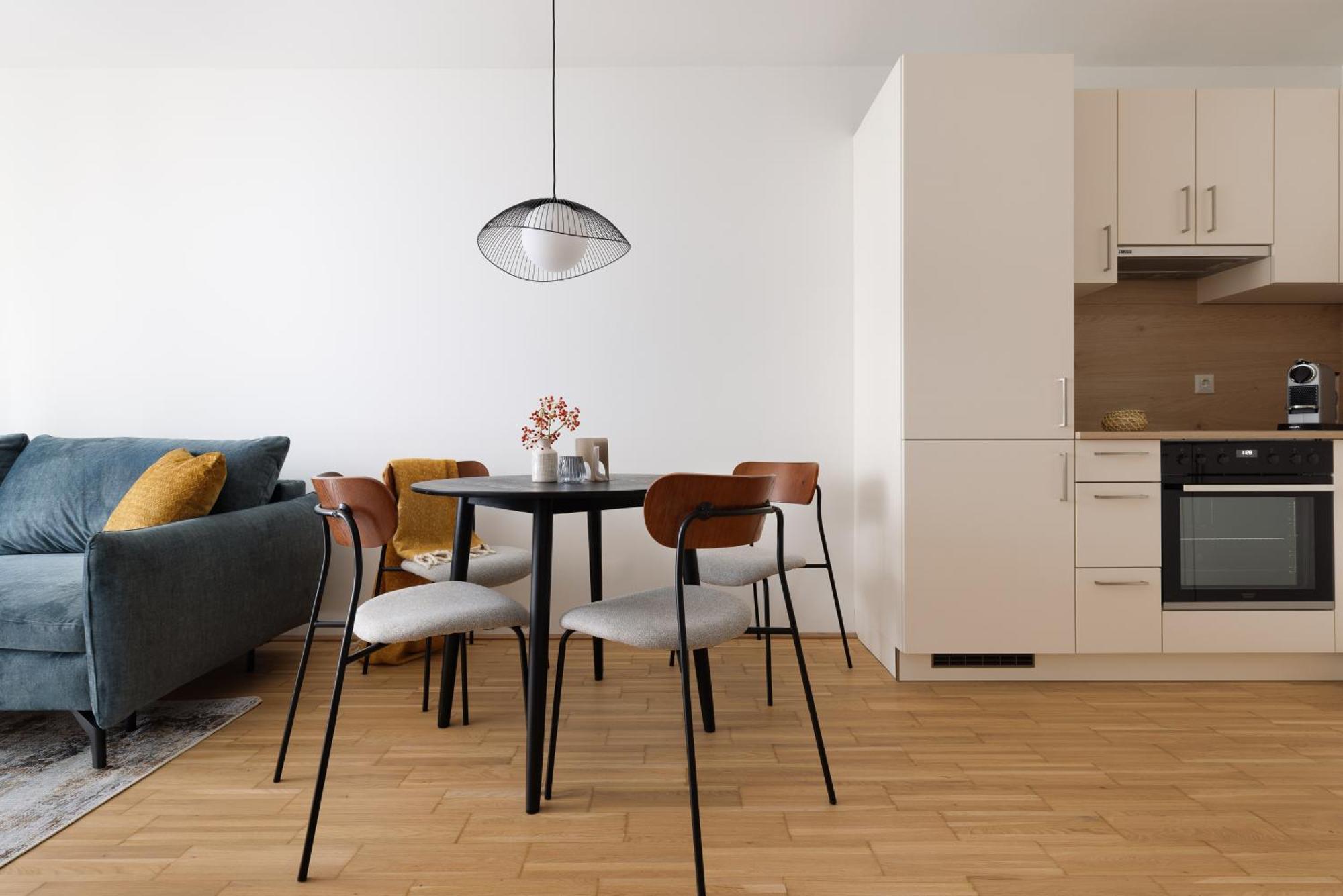 Coho City Apartments Mit Hauseigener Tiefgarage Виена Екстериор снимка