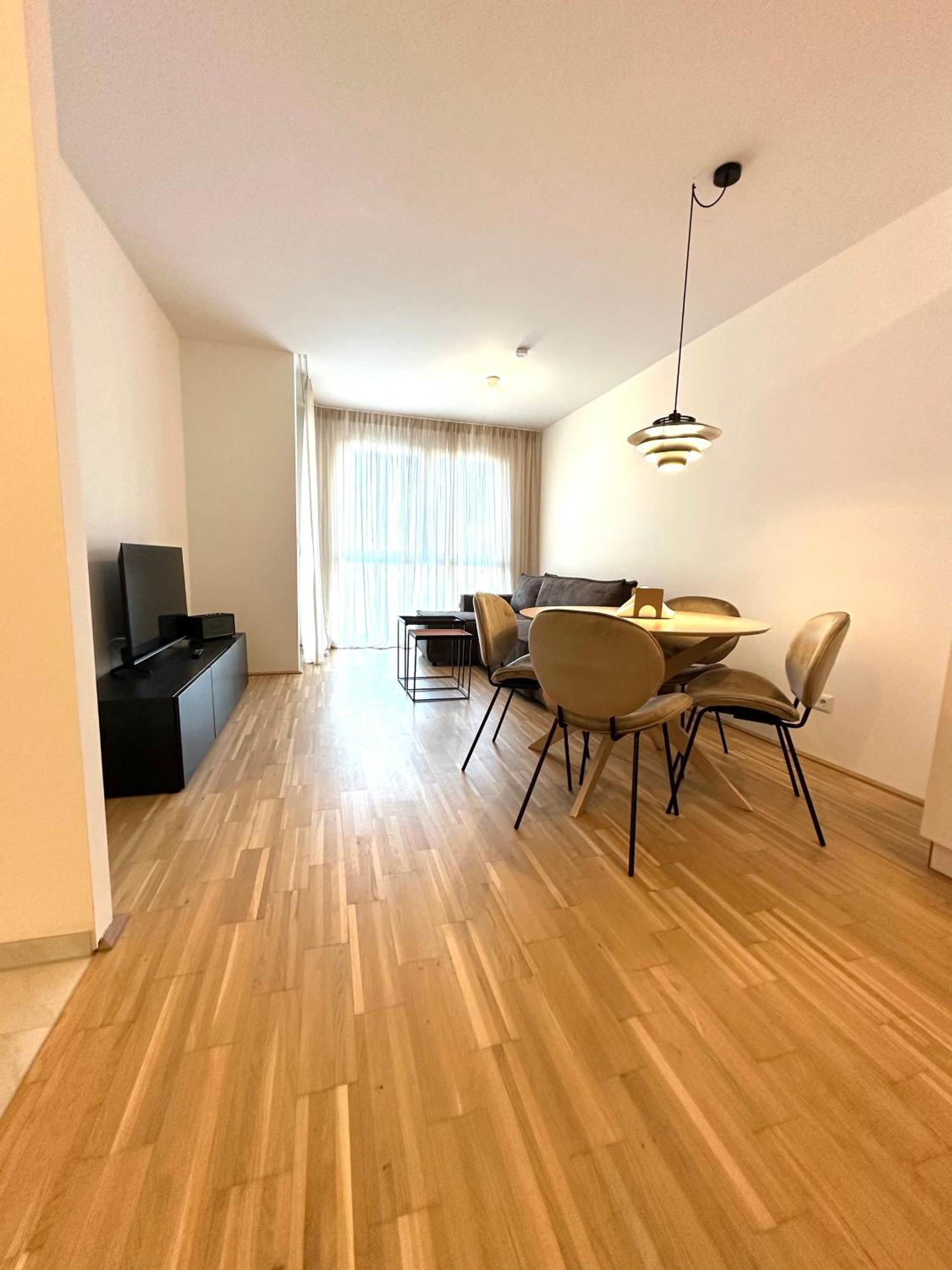Coho City Apartments Mit Hauseigener Tiefgarage Виена Екстериор снимка
