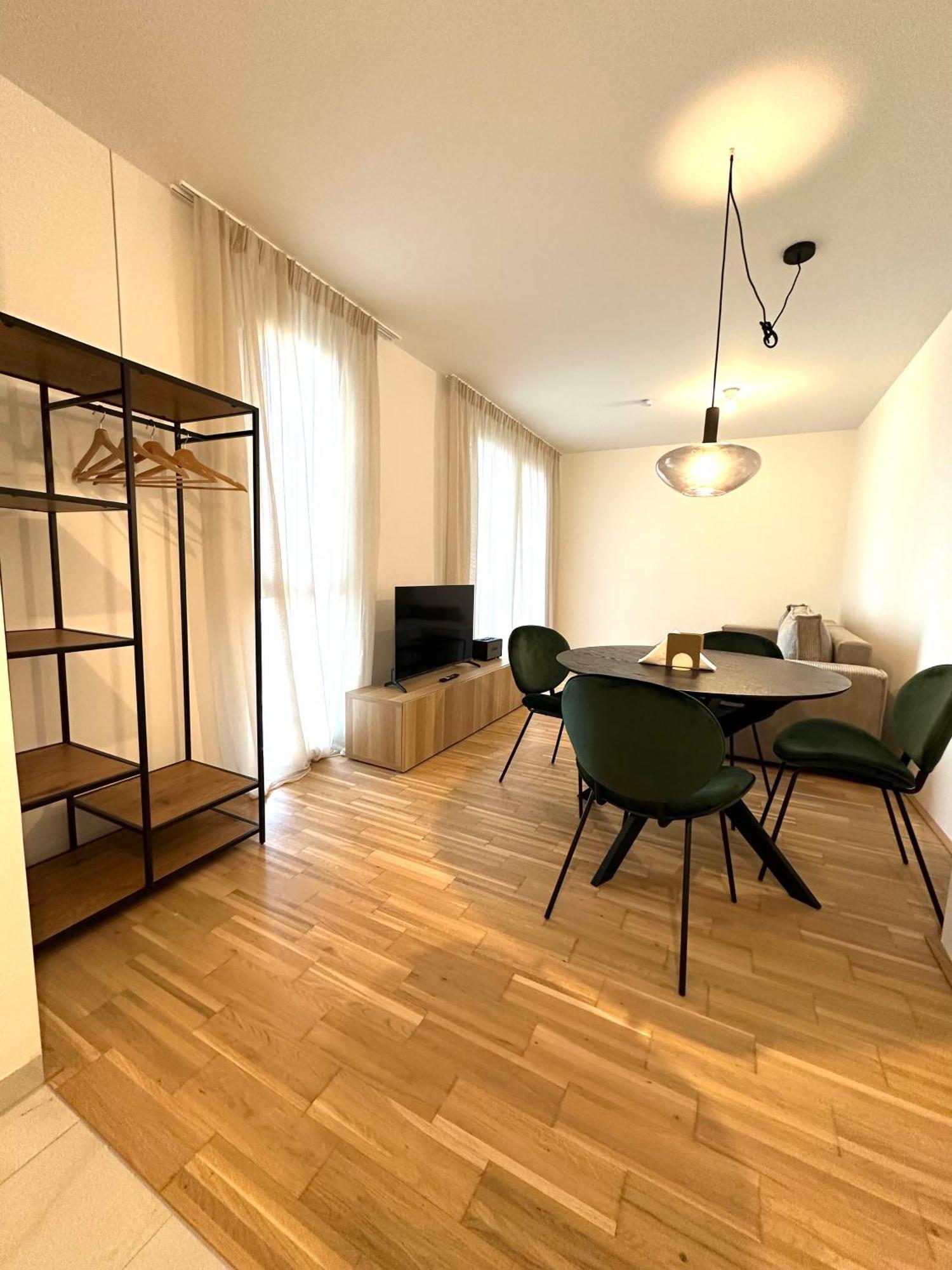Coho City Apartments Mit Hauseigener Tiefgarage Виена Екстериор снимка