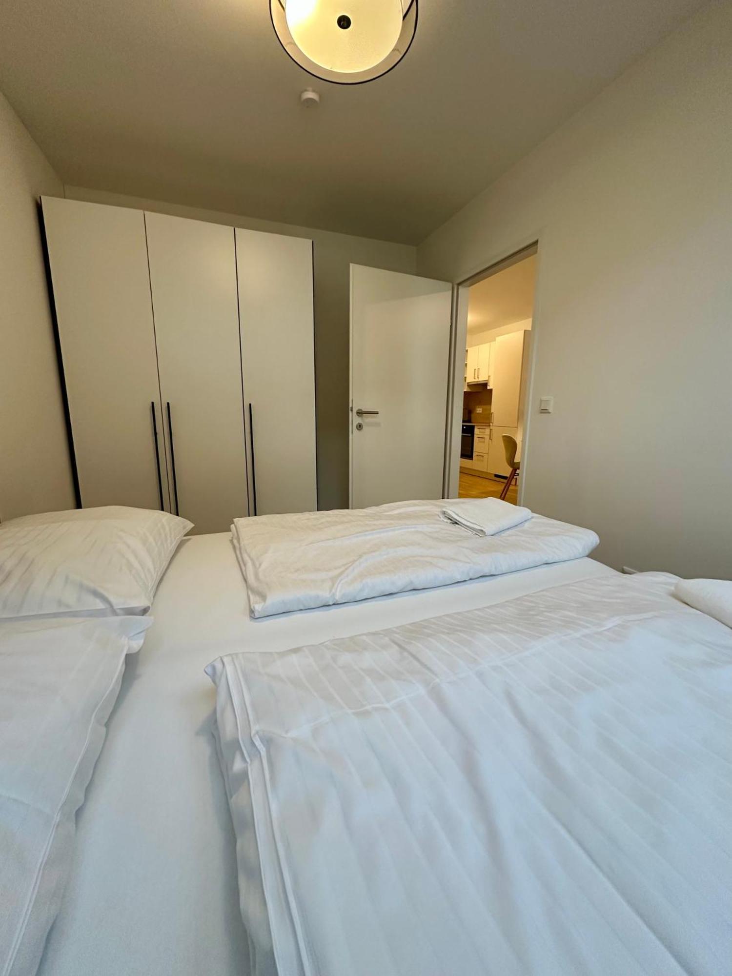 Coho City Apartments Mit Hauseigener Tiefgarage Виена Екстериор снимка