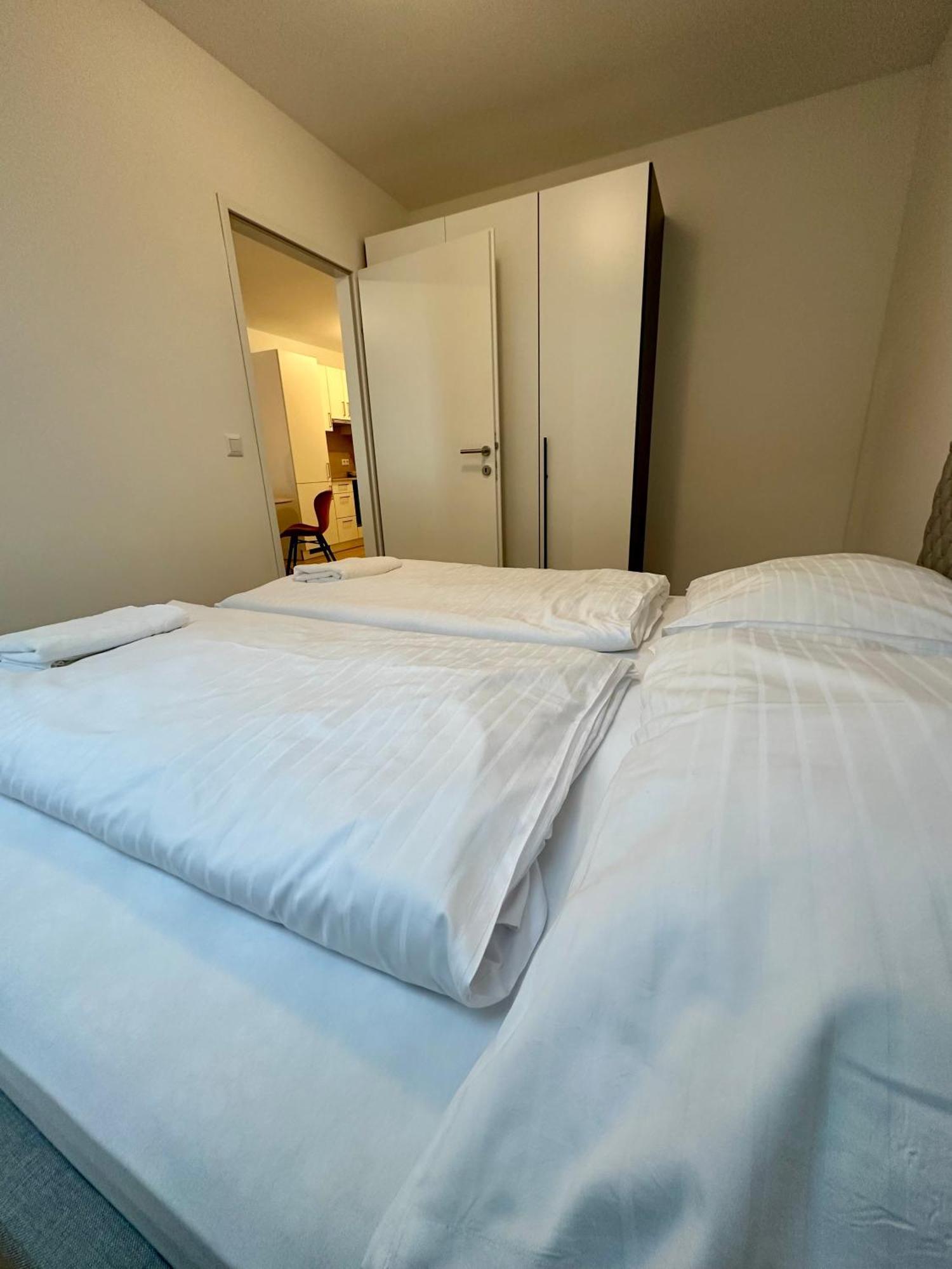 Coho City Apartments Mit Hauseigener Tiefgarage Виена Екстериор снимка
