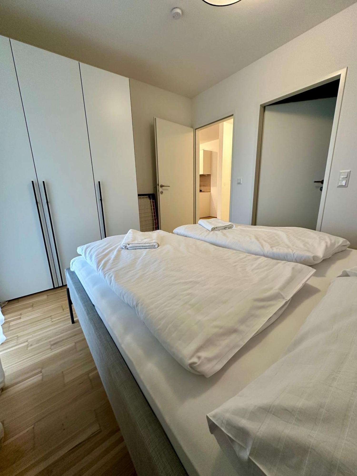 Coho City Apartments Mit Hauseigener Tiefgarage Виена Екстериор снимка