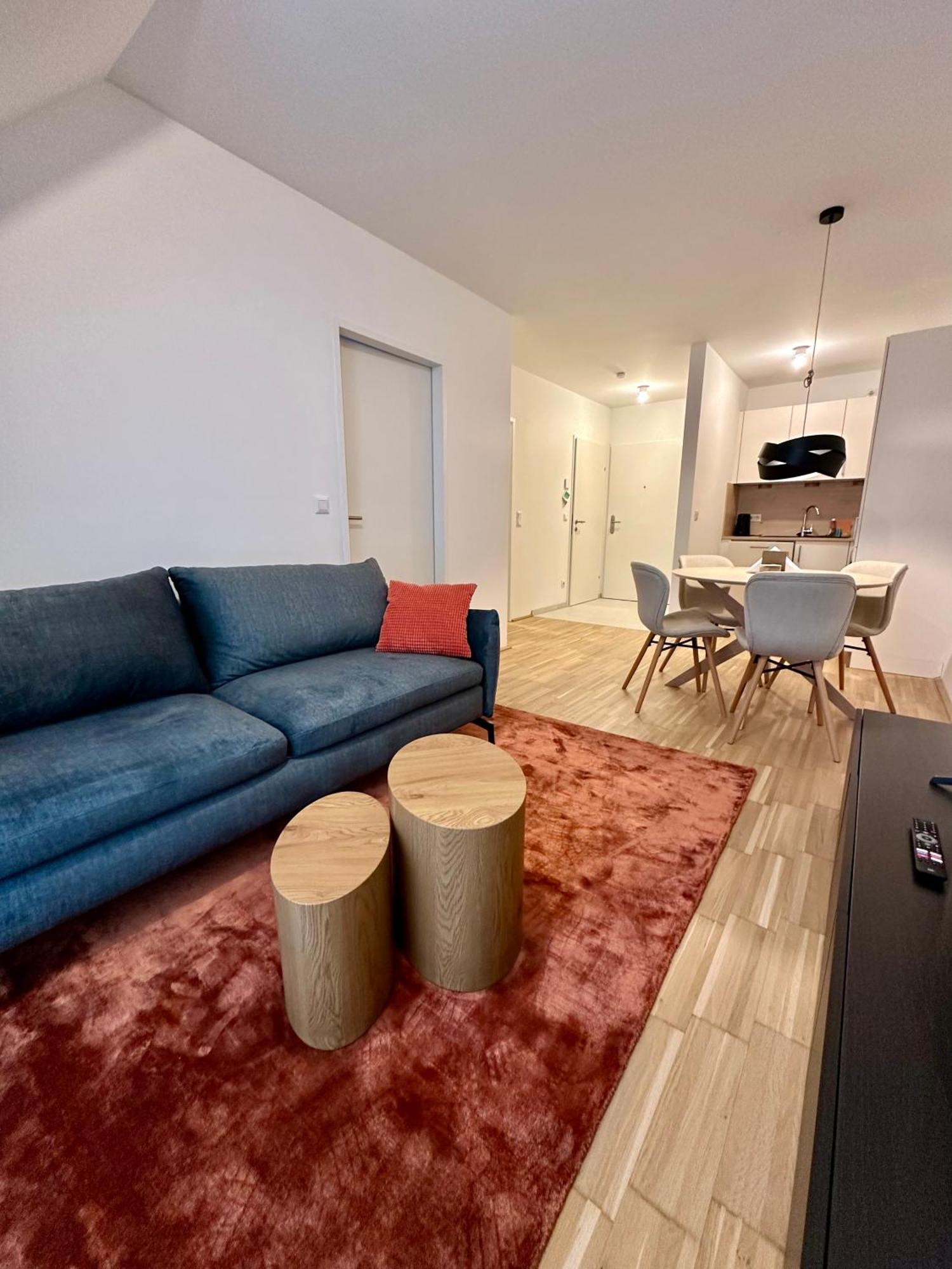 Coho City Apartments Mit Hauseigener Tiefgarage Виена Екстериор снимка